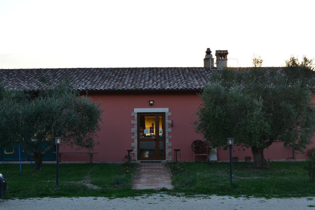 Agriturismo Il Merollo Hotel Todi Exterior photo